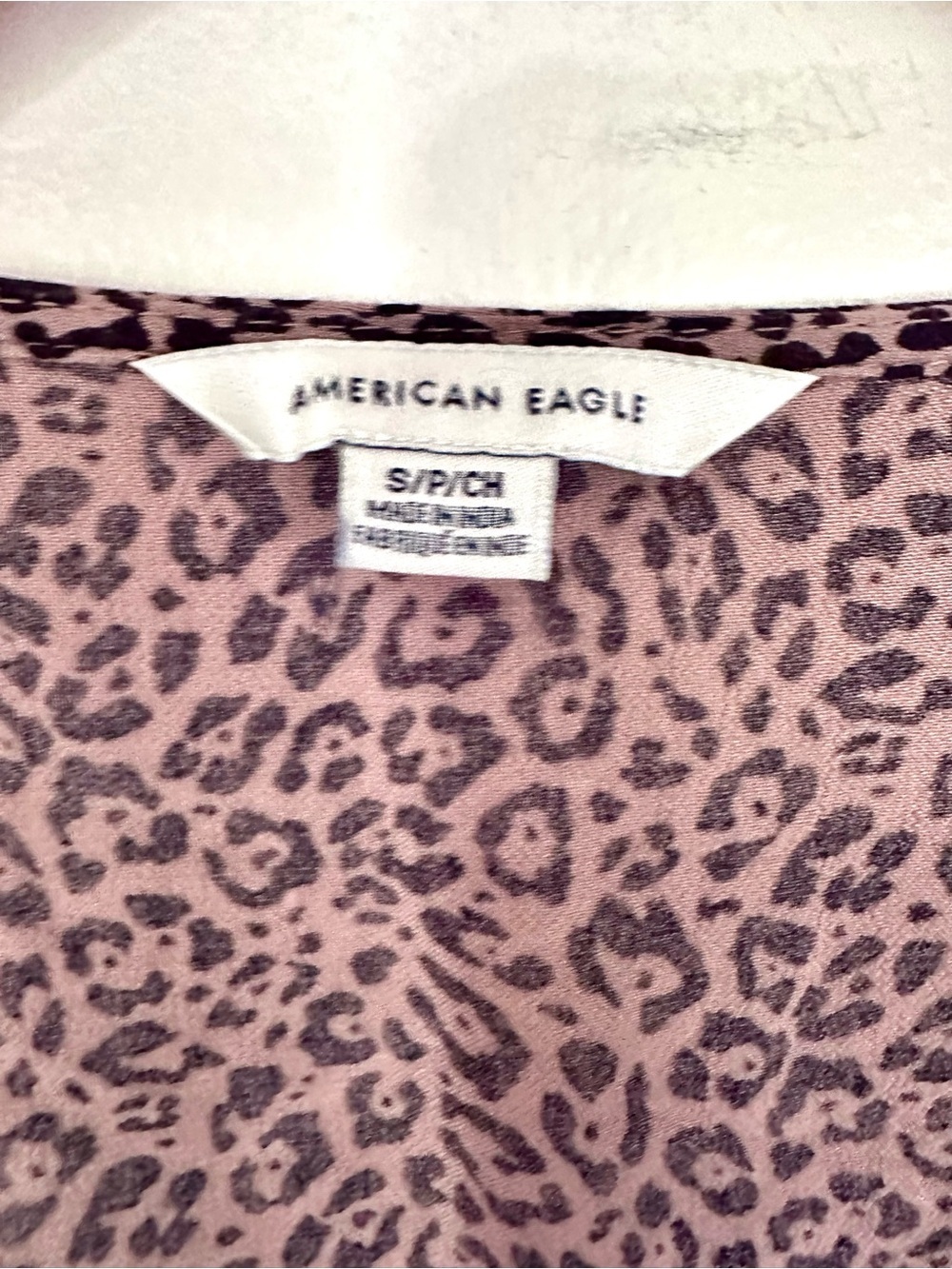 American Eagle Outfitters Tan and Brown Leopard Print Crop Top Size Small - Picture 6 of 9